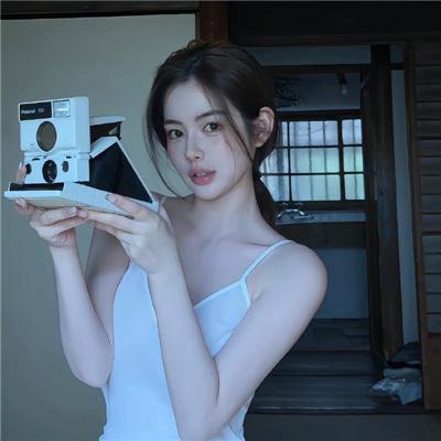 衣橱里的她1